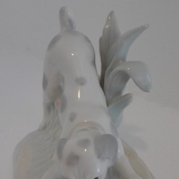 Dog & Turtle Friends Ceramic Figurine - Picture 3 of 5